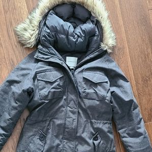 Aritzia Community Parka in grey, medium